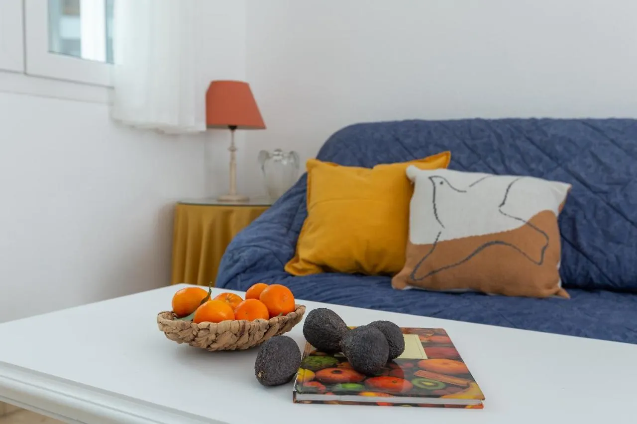 Central Apartment With Two Bedrooms And A Patio Malaga Spain